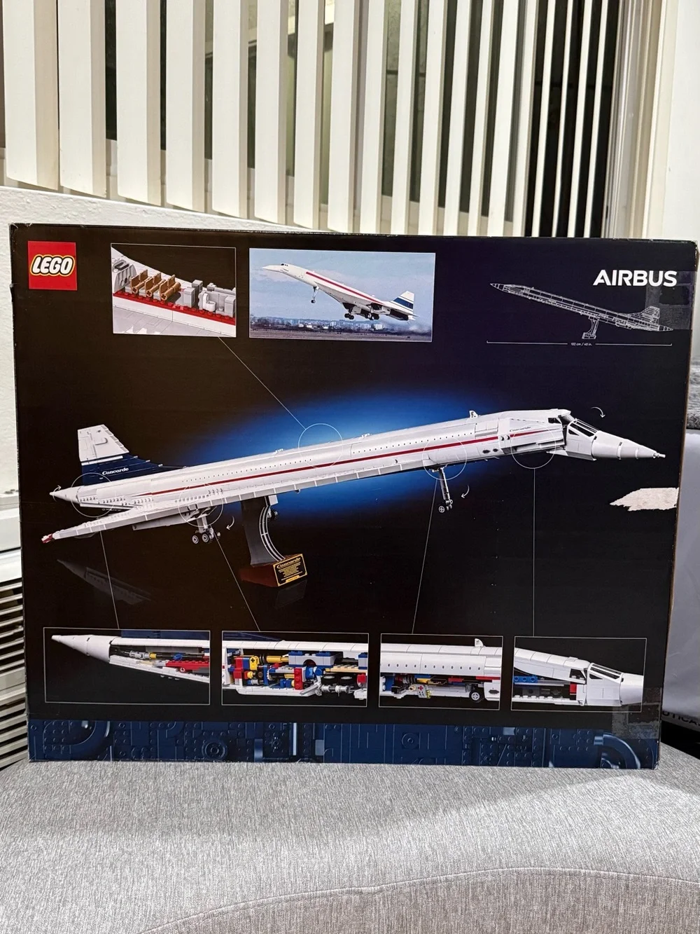 LEGO Icons Concorde Airbus 10318 Complete Set 2083 pcs 18+ - Picture 2 of 9